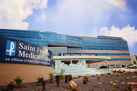 St francis medical center cape girardeau mo - 9% higher than the national average. Saint Francis Medical Center is a medical facility located in Cape Girardeau, MO. This hospital has been recognized for Cranial …